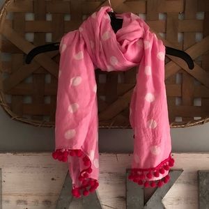 NEW Crown & Ivy Scarf